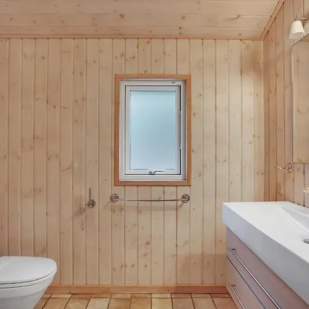 Stunning In With Kitchen