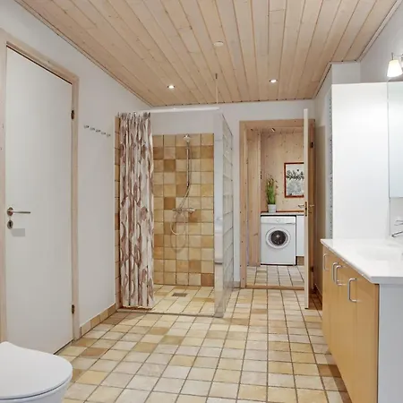 Stunning In With Kitchen Vakantiehuis *