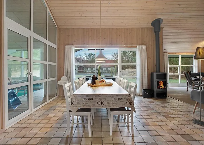 Stunning In With Kitchen Сasa de vacaciones Jerup