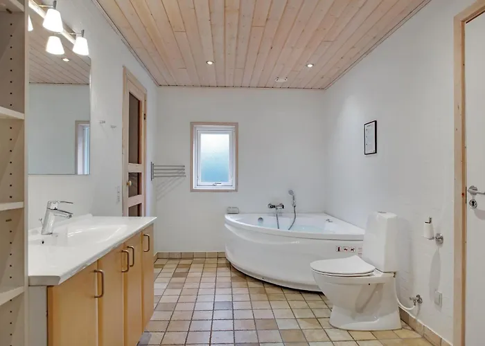 Stunning In With Kitchen * Jerup