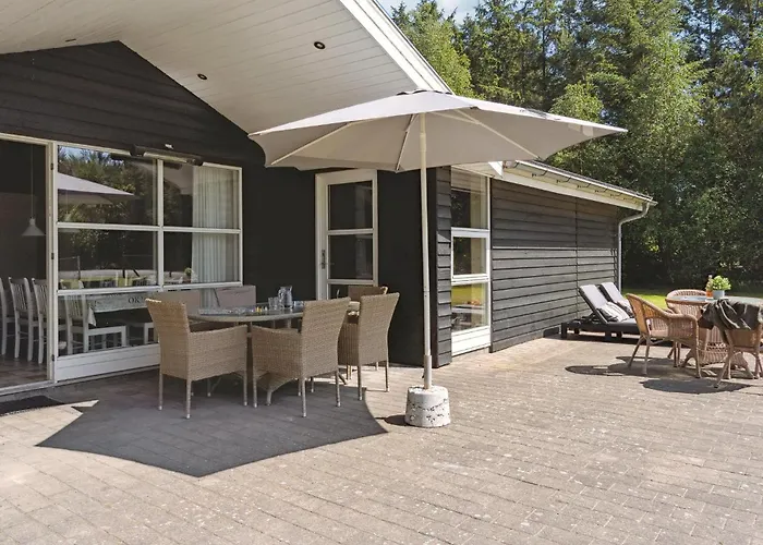 Сasa de vacaciones Stunning In With Kitchen *